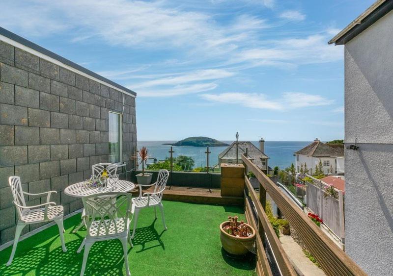 Sea Spirit - Sweeping Sea Views First Floor Spacious Modern Apartment In Looe- With Free Parking! Zewnętrze zdjęcie